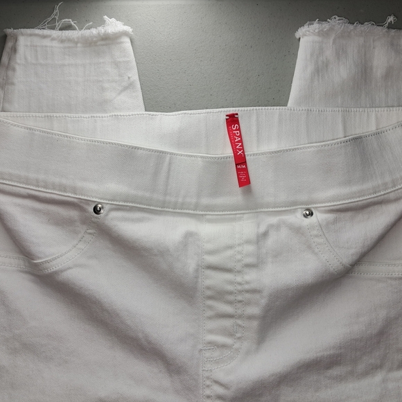 SPANX Classic White No Button Shapewear  Size M - Picture 6 of 10